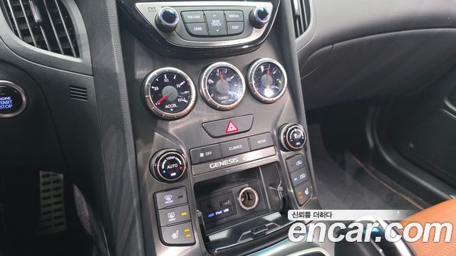 Hyundai Genesis 2014 — photo 30