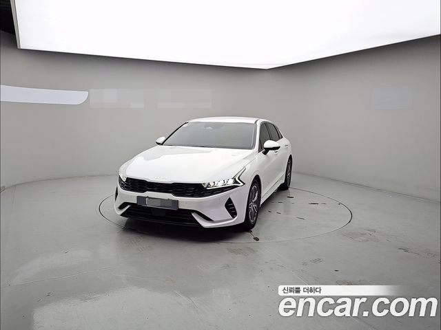 Kia K5 2022 — photo 1
