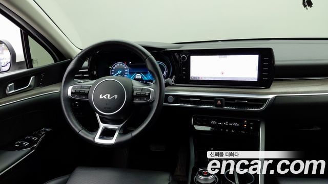 Kia K5 2022 — photo 15