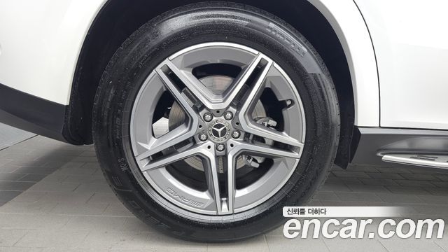 Mercedes-Benz GLE-Class 2026 — photo 5