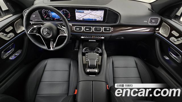 Mercedes-Benz GLE-Class 2026 — photo 10