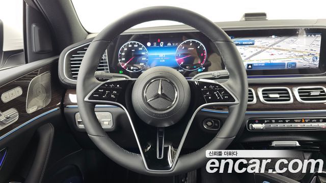 Mercedes-Benz GLE-Class 2026 — photo 19