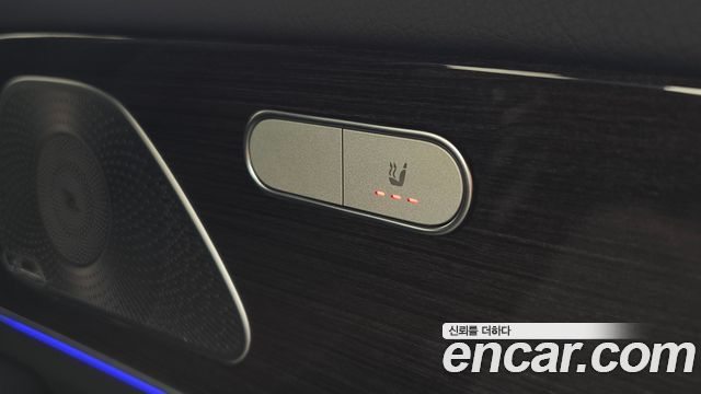 Mercedes-Benz GLE-Class 2026 — photo 25
