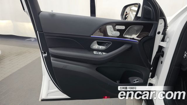 Mercedes-Benz GLE-Class 2026 — photo 14