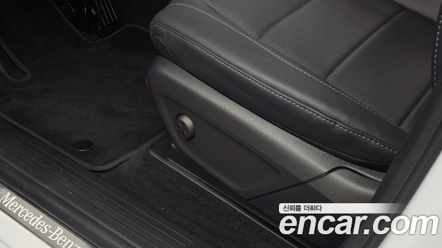 Mercedes-Benz GLE-Class 2026 — photo 31