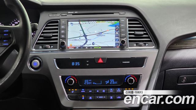Hyundai Sonata 2015 — photo 16