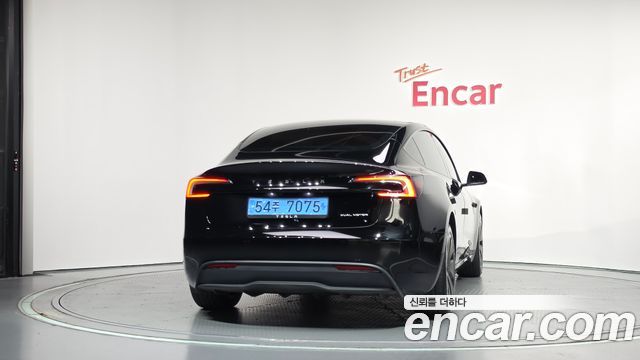 Tesla Model 3 2025 — photo 4