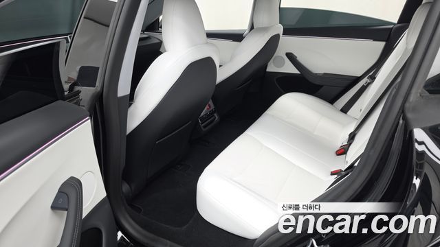 Tesla Model 3 2025 — photo 18