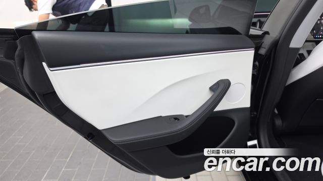 Tesla Model 3 2025 — photo 15