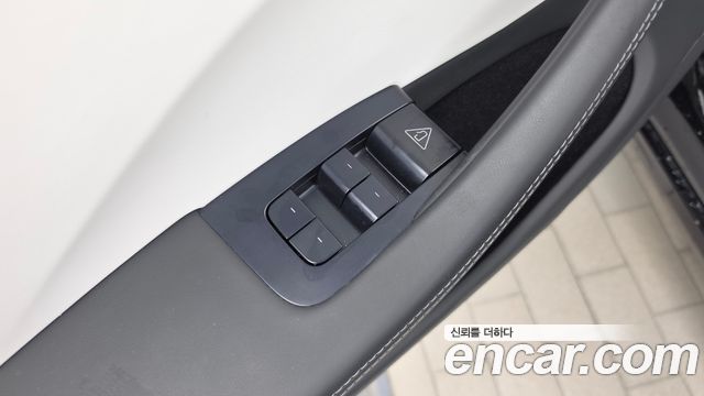 Tesla Model 3 2025 — photo 27