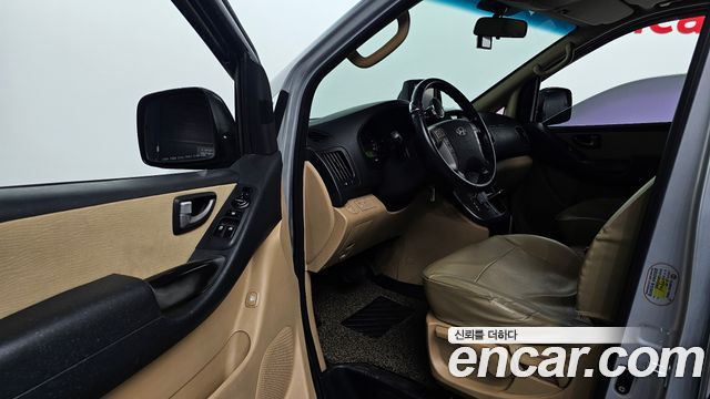Hyundai Starex 2010 — photo 10