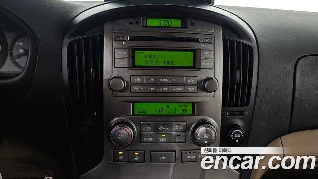 Hyundai Starex 2010 — photo 12