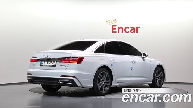 Audi A6 2023 — photo 2