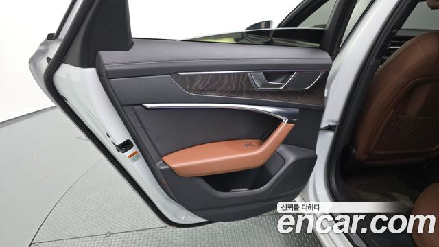 Audi A6 2023 — photo 15