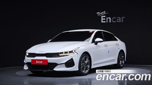 Kia K5 2023 — photo 1