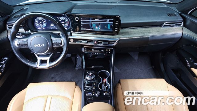 Kia K5 2023 — photo 10
