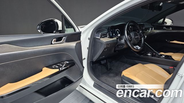 Kia K5 2023 — photo 13