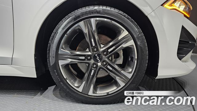 Kia K5 2023 — photo 7