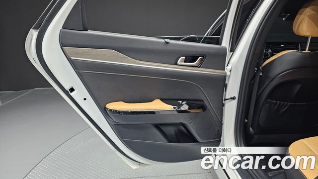 Kia K5 2023 — photo 15
