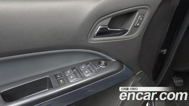 Chevrolet Korea Colorado 2022 — photo 21
