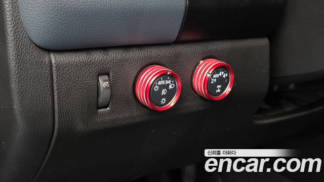 Chevrolet Korea Colorado 2022 — photo 23