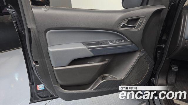 Chevrolet Korea Colorado 2022 — photo 14