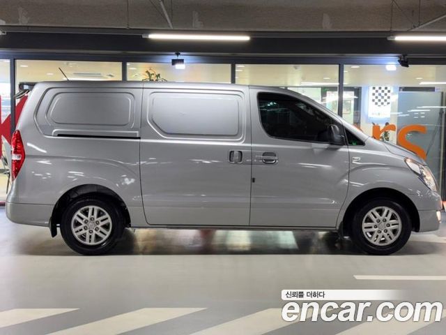 Hyundai Starex 2018 — photo 3