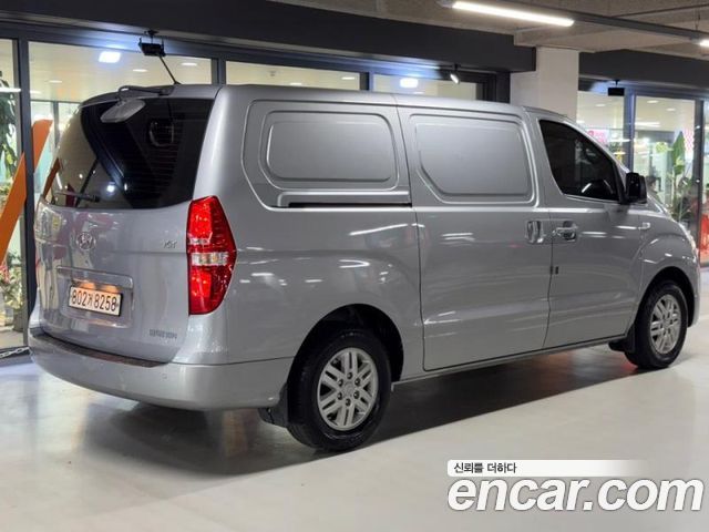 Hyundai Starex 2018 — photo 4