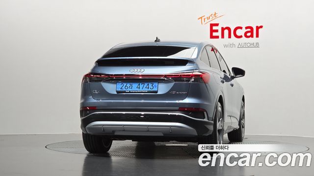 Audi Q4 e-tron 2026 — photo 4