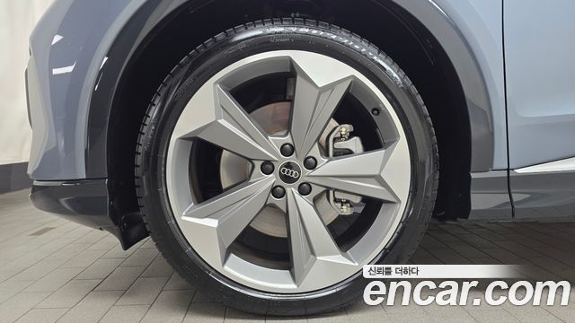 Audi Q4 e-tron 2026 — photo 5