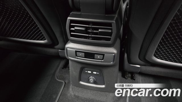 Audi Q4 e-tron 2026 — photo 28