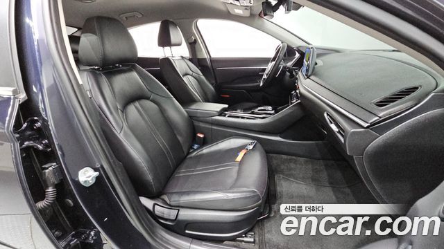 Hyundai Sonata 2020 — photo 18