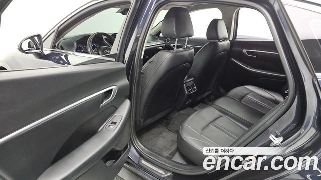 Hyundai Sonata 2020 — photo 16