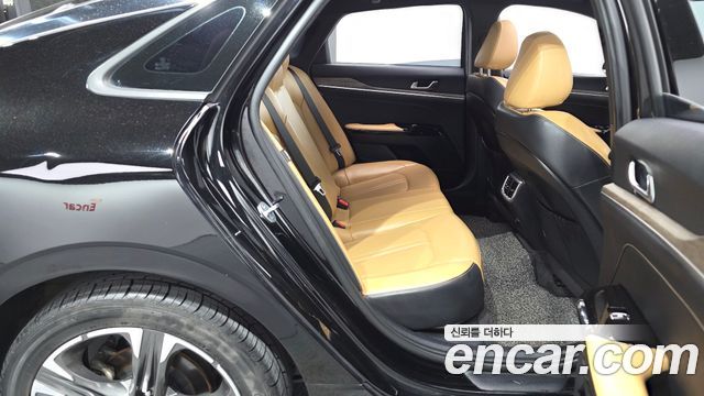Kia K5 2021 — photo 17