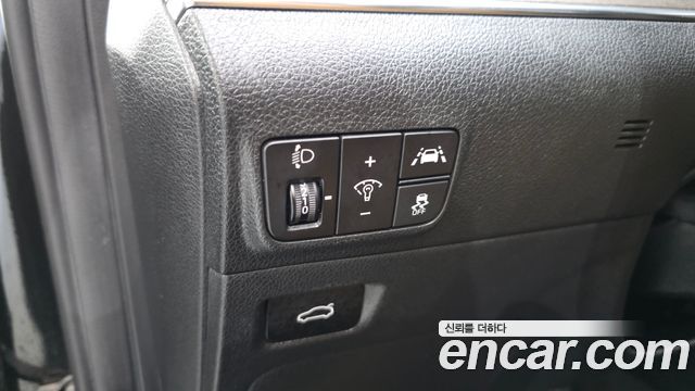 Kia K5 2021 — photo 25