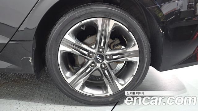 Kia K5 2021 — photo 7
