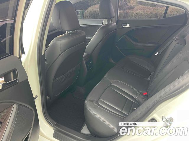 Kia K5 2013 — photo 11