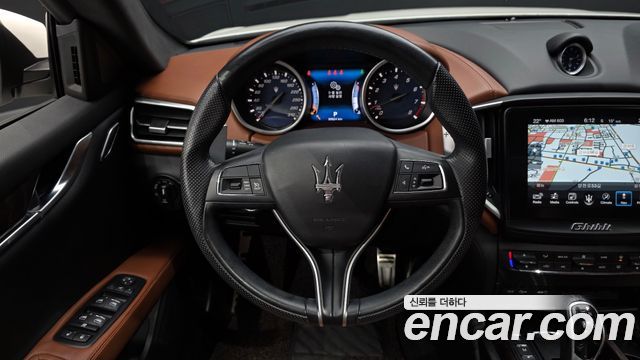 Maserati Ghibli 2017 — photo 13