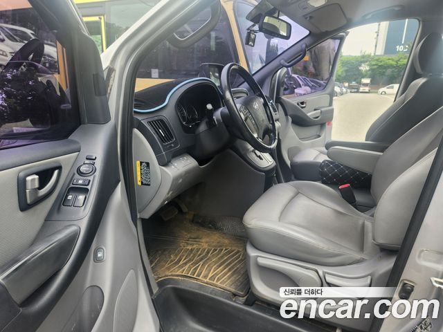 Hyundai Starex 2018 — photo 9