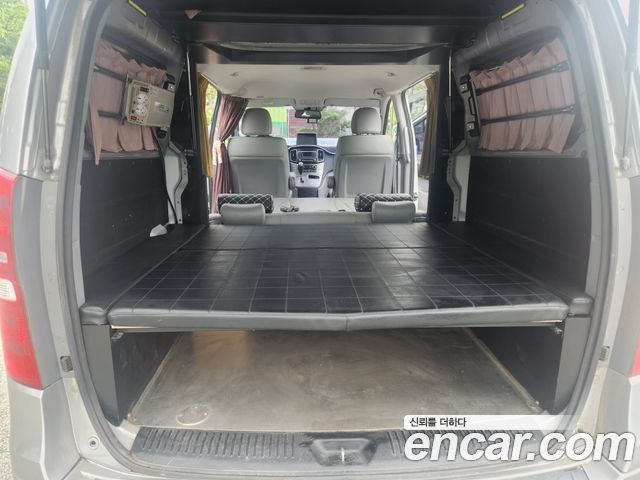 Hyundai Starex 2018 — photo 13