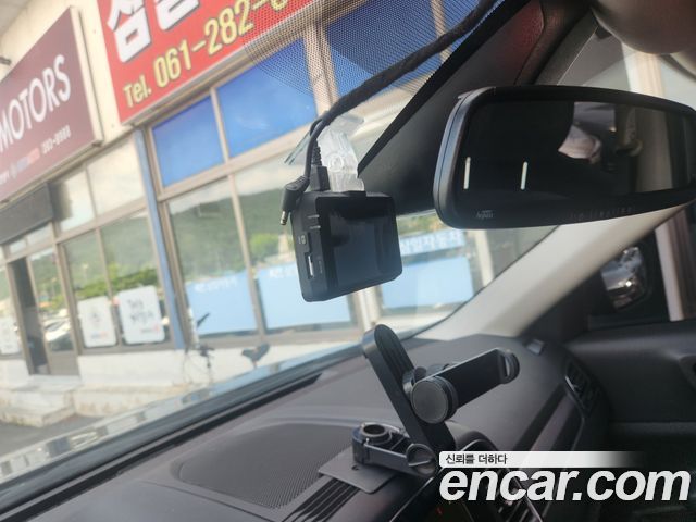 Hyundai Starex 2018 — photo 17