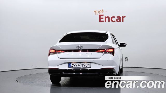Hyundai AVANTE 2023 — photo 4