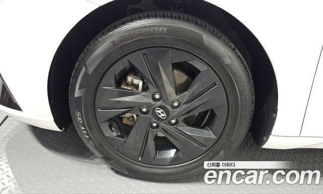 Hyundai AVANTE 2023 — photo 5