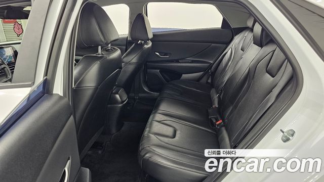 Hyundai AVANTE 2023 — photo 18