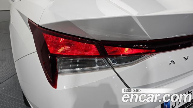 Hyundai AVANTE 2023 — photo 9