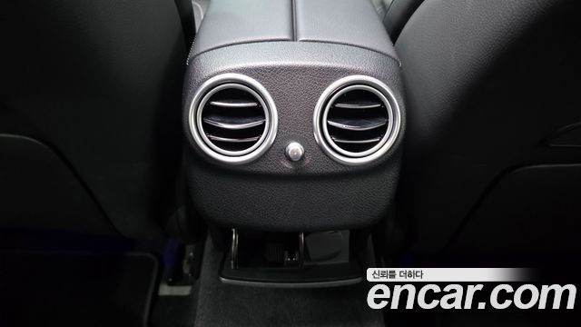 Mercedes-Benz E-Class 2023 — photo 31