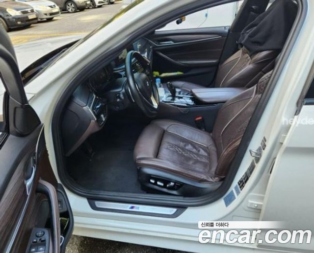 BMW 5-Series 2017 — photo 6