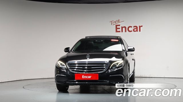 Mercedes-Benz E-Class 2017 — photo 3