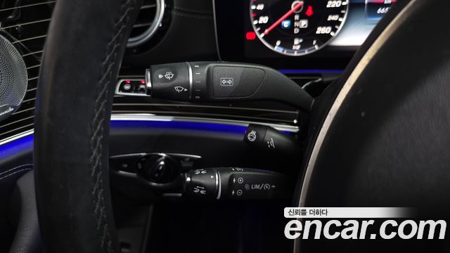 Mercedes-Benz E-Class 2017 — photo 29
