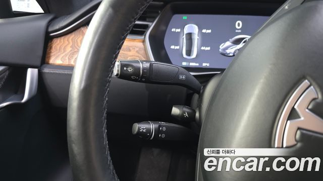 Tesla Model S 2020 — photo 22